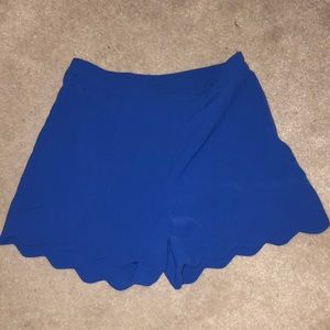 NWOT. Blue dress shorts with scallop trim